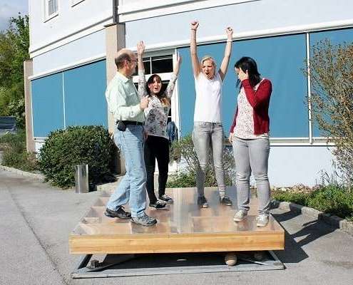 Team feiert Erfolge bei Maze Race